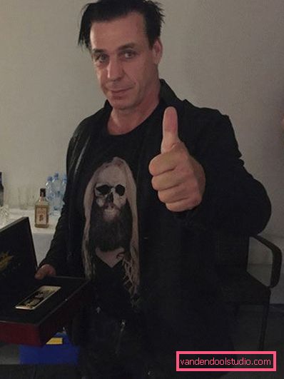 Quel est le nom de la coiffure de Till Lindemann - photo